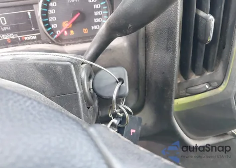 2015 Chevrolet Silverado 1500 2Lt z USA, uszkodzony, nr VIN 3GCUKREC3FG457439